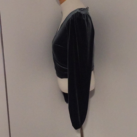 Forever 21 Contemporary Top - Picture 2 of 8